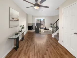 Photo #1: 224106081 Listing