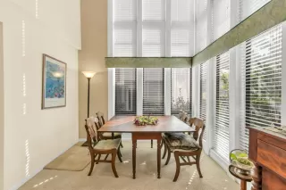 Photo #4: 224106632 Listing