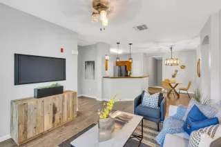 Photo #1: 224107218 Listing 