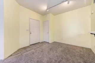 Photo #4: 224108486 Listing