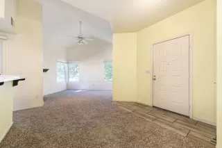 Photo #5: 224108486 Listing