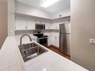 Photo #5: 224109569 Listing 