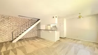 Photo #4: 224110100 Listing 