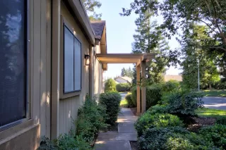 Photo #2: 224110914 Listing 