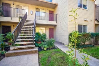 Photo #2: 224111217 Listing 