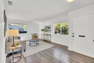 Photo #1: 224111469 Listing