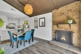 Photo #6: 224111469 Listing