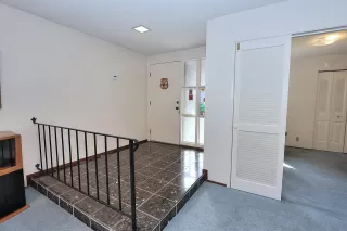 Photo #4: 224112665 Listing