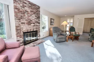 Photo #5: 224112665 Listing