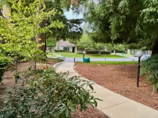 Photo #2: 224112917 Listing