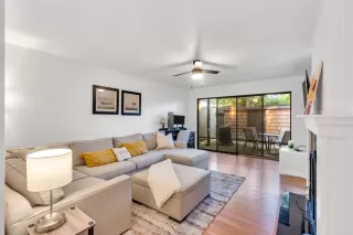 Photo #1: 224112926 Listing