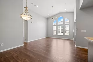 Photo #6: 224113025 Listing