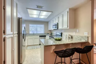 Photo #4: 224113064 Listing 