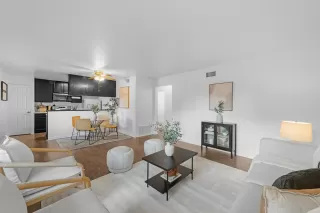 More Details about MLS # 224114046 : 2731 BIDWELL ST #1