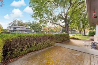 Photo #4: 224114046 Listing 