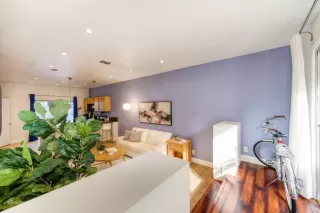 Photo #2: 224114673 Listing