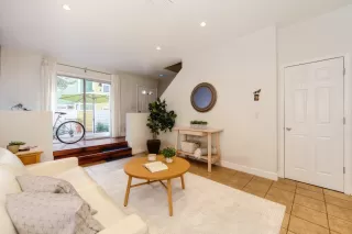 Photo #6: 224114673 Listing