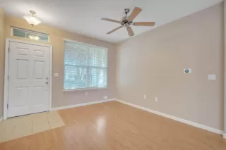 Photo #4: 224115093 Listing 