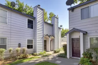 Photo #1: 224115521 Listing