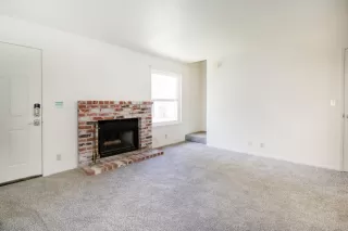 Photo #4: 224115521 Listing