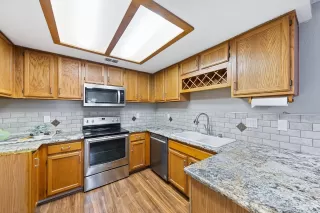 Photo #6: 224115772 Listing 