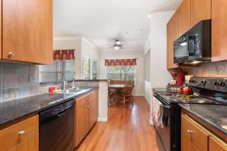 Photo #5: 224115784 Listing 