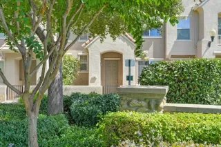 Photo #3: 224116129 Listing