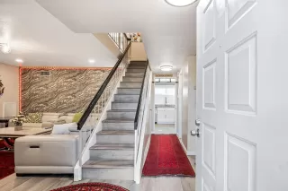 Photo #5: 224116365 Listing