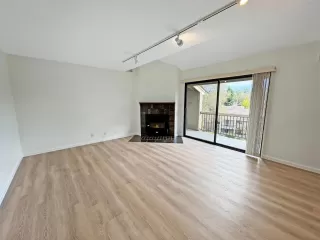 Photo #3: 224116476 Listing