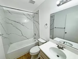 Photo #5: 224116476 Listing