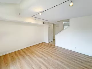 Photo #6: 224116476 Listing