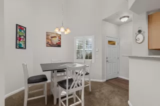 Photo #1: 224116518 Listing 