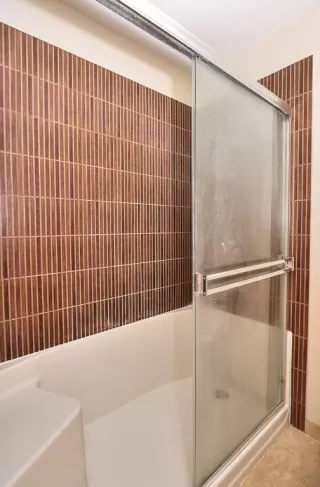 Photo #3: 224116519 Listing