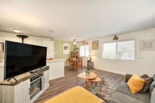 Photo #5: 224118525 Listing