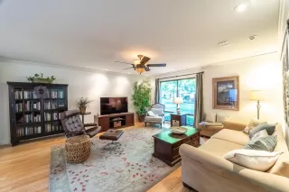 Photo #1: 224119110 Listing