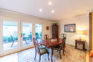 Photo #6: 224119110 Listing