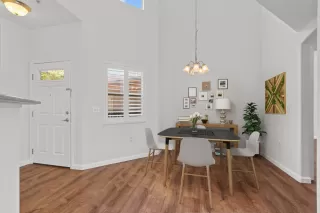 Photo #1: 224119135 Listing 