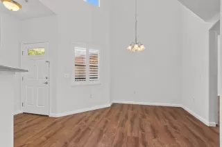 Photo #2: 224119135 Listing 