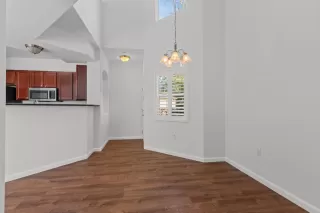 Photo #3: 224119135 Listing 