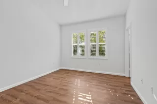 Photo #5: 224119135 Listing 