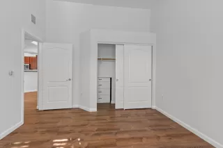 Photo #6: 224119135 Listing 