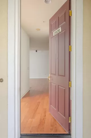 Photo #2: 224119265 Listing 