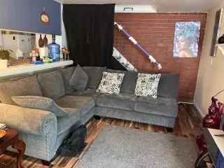 Photo #2: 224119558 Listing