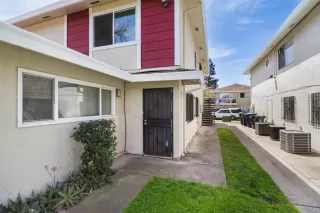 Photo #1: 224120108 Listing 