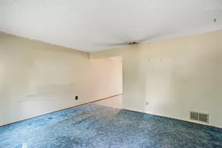 Photo #4: 224121265 Listing 