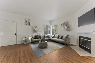 Photo #1: 224121441 Listing