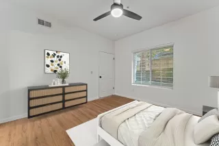 Photo #5: 224121441 Listing