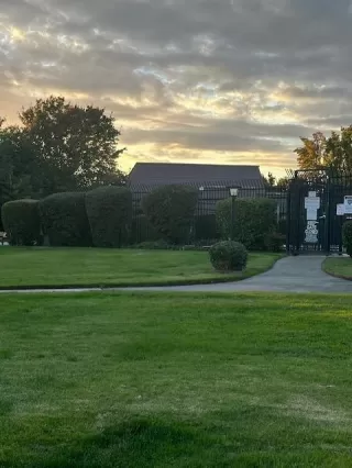 Photo #4: 224121465 Listing