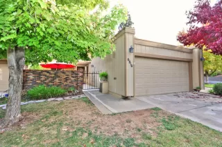 Photo #1: 224121727 Listing