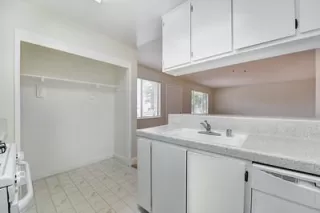 Photo #5: 224121842 Listing 